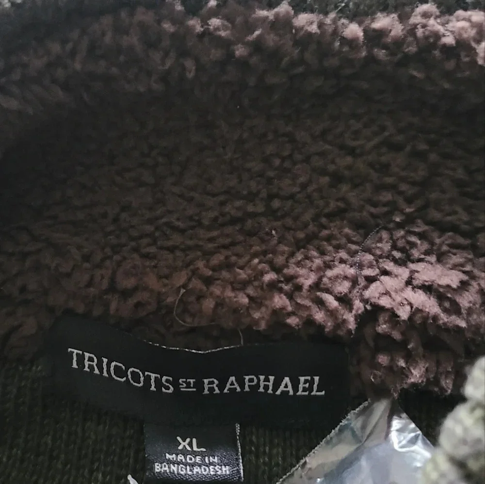 NWT Tricots St. Raphael men's sweater sz.XL army color mock neck